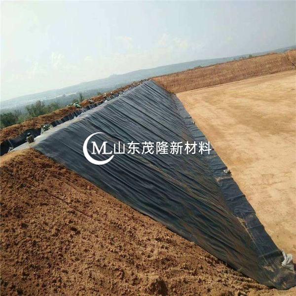 土工膜施工中應避免發生褶皺