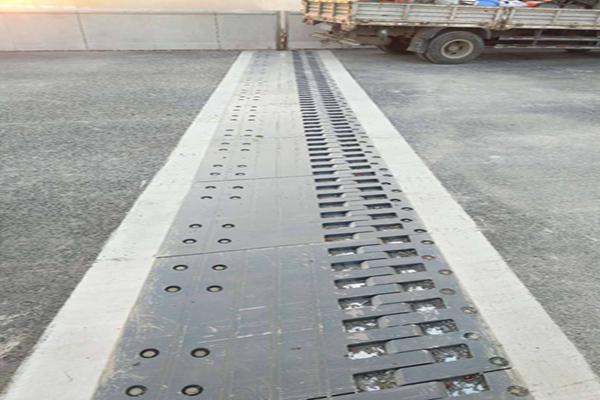 屋面伸縮縫的防水做法有哪些? 第1張