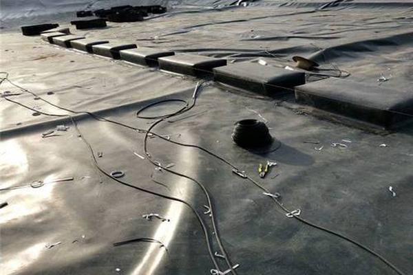 土工膜怎么跟混凝土粘接呢? 第1張