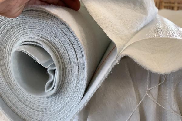 復(fù)合土工膜的力學(xué)性能與環(huán)境適應(yīng)性對其在高要求工程中的關(guān)鍵作用  第3張