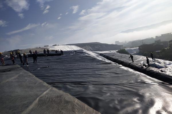 土工膜施工技術規(guī)范及質量控制措施  第3張