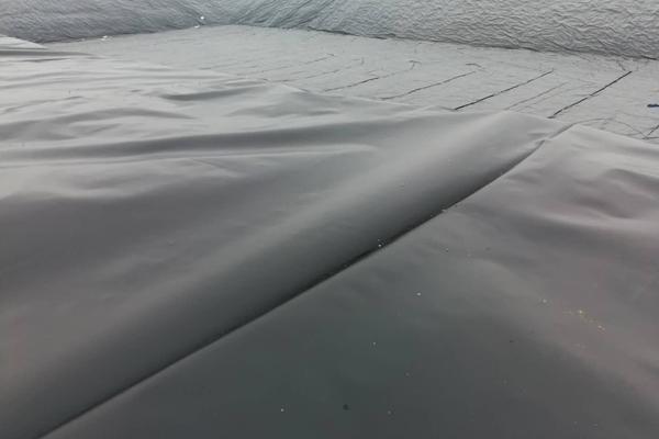 土工膜是什么東西做成的  第1張