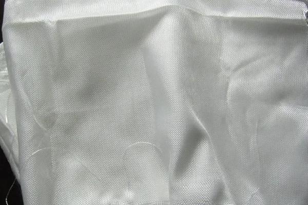 高強加筋土工布的布置方法  第3張